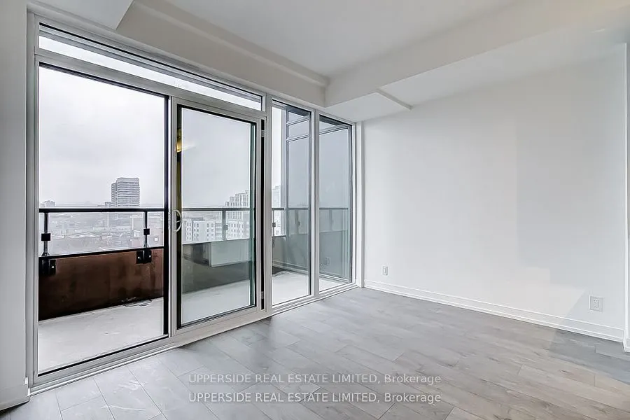 270 Dufferin Street, #917