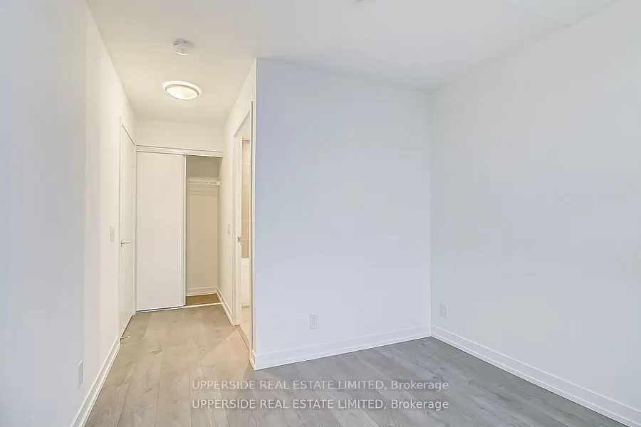 270 Dufferin Street, #917