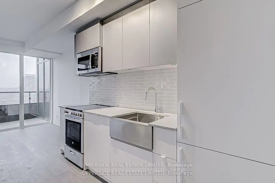 270 Dufferin Street, #917