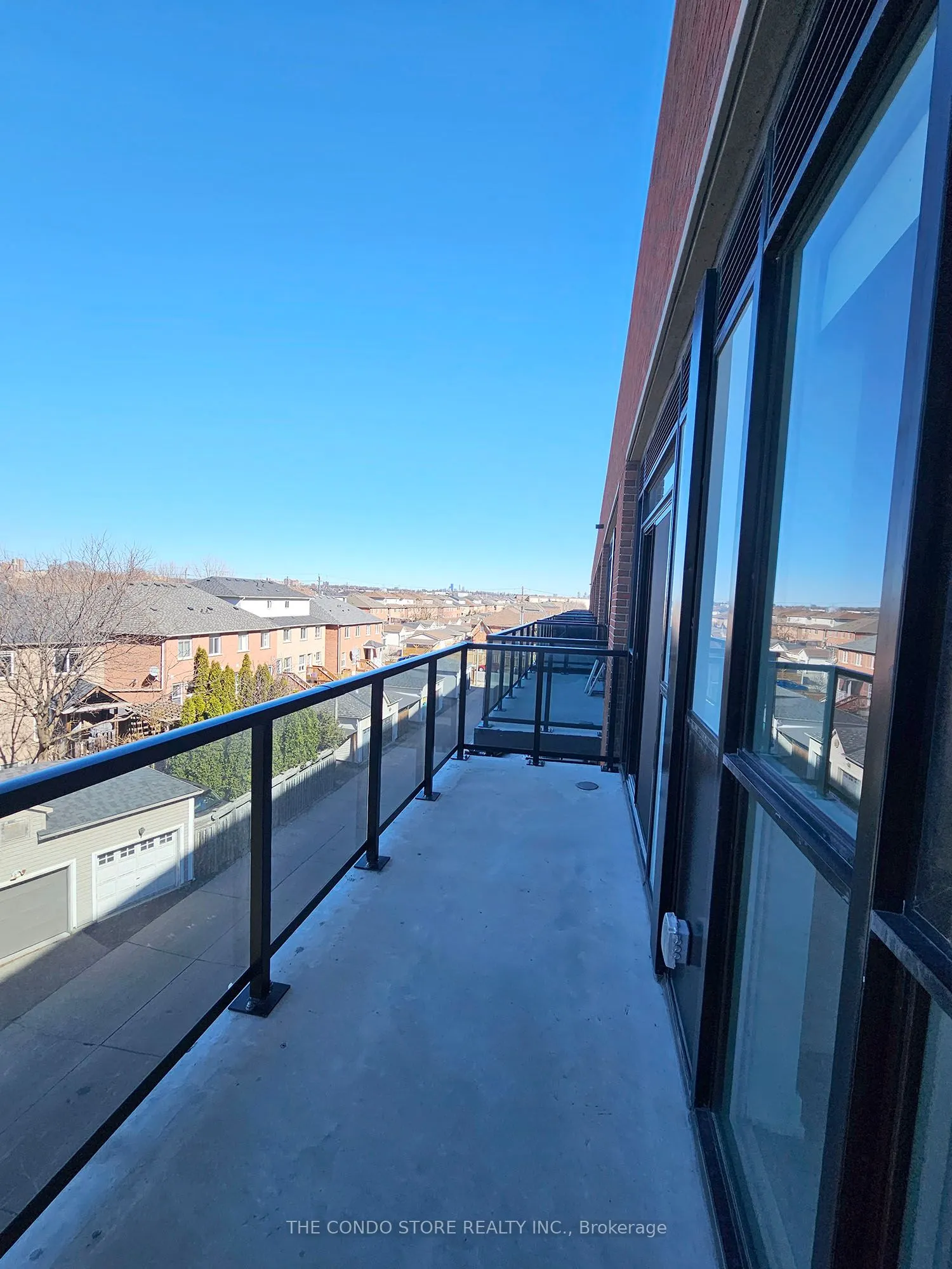 2300 St Clair Avenue W, #427
