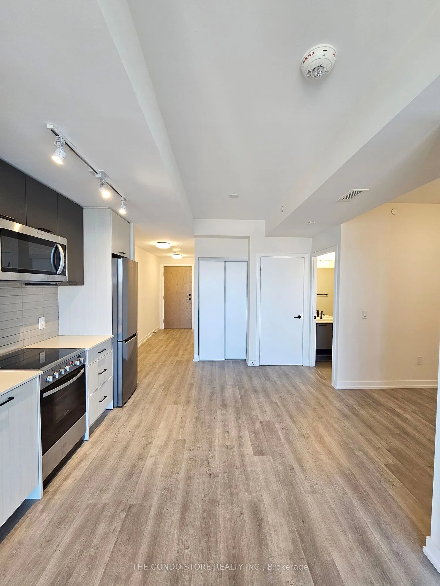 2300 St Clair Avenue W, #427