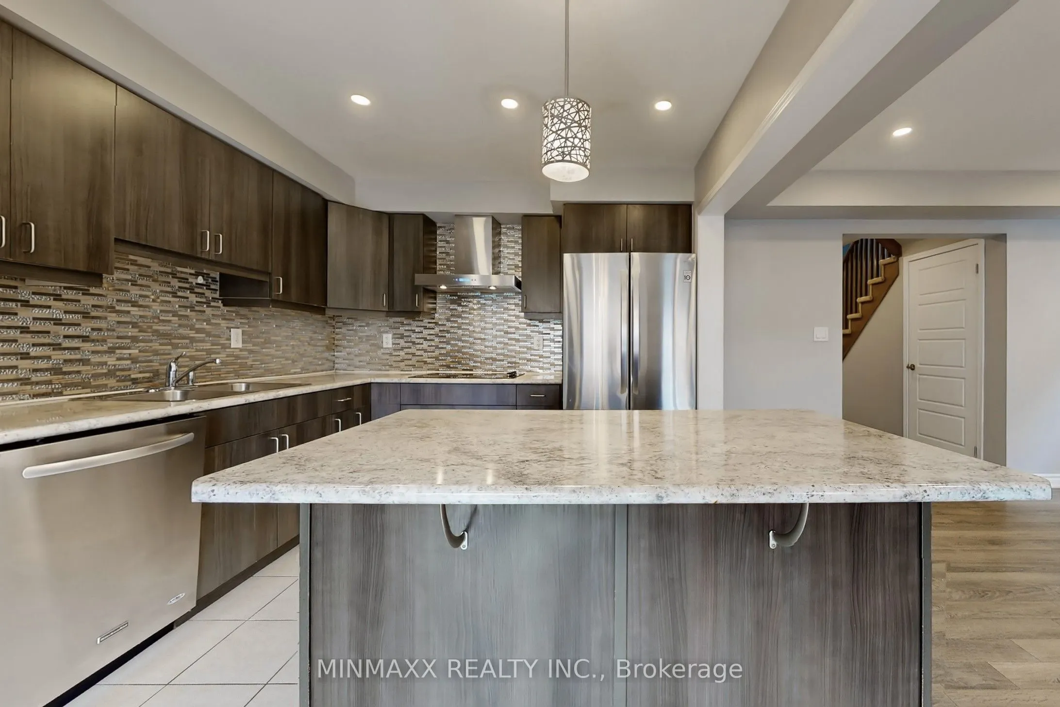 1620 Gainer Crescent