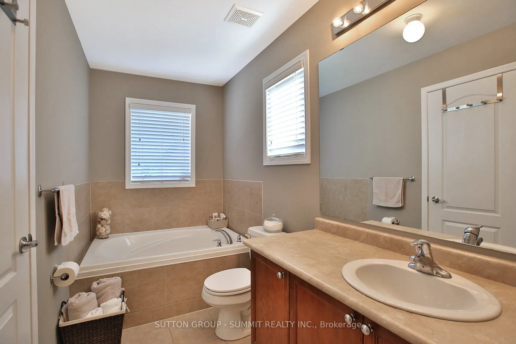 3122 Cabano Crescent