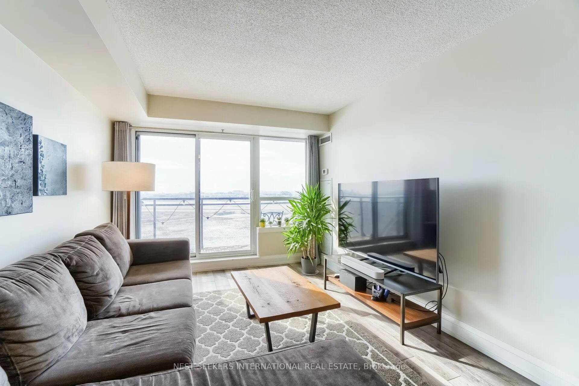 1070 Sheppard Avenue W, #1106