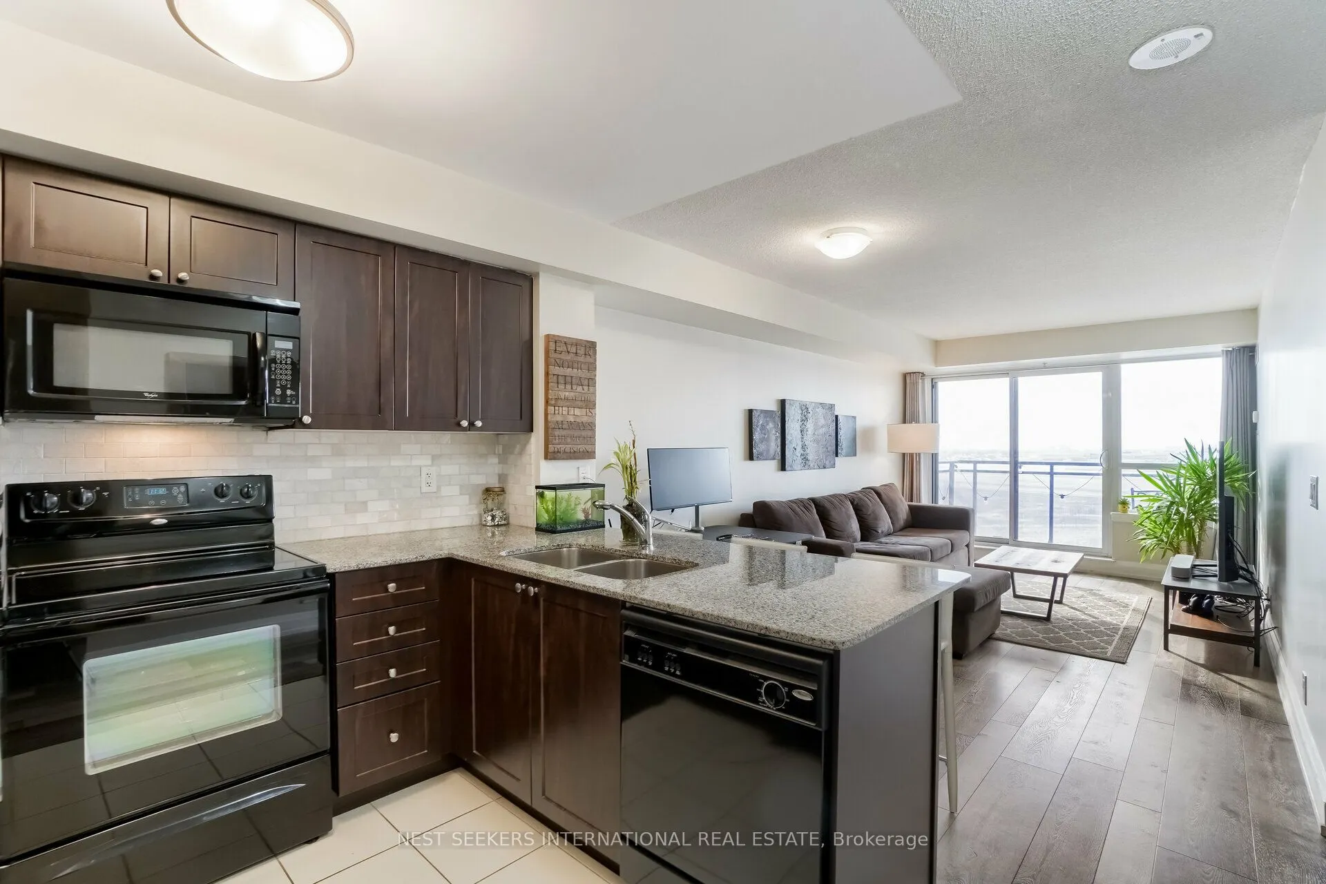 1070 Sheppard Avenue W, #1106
