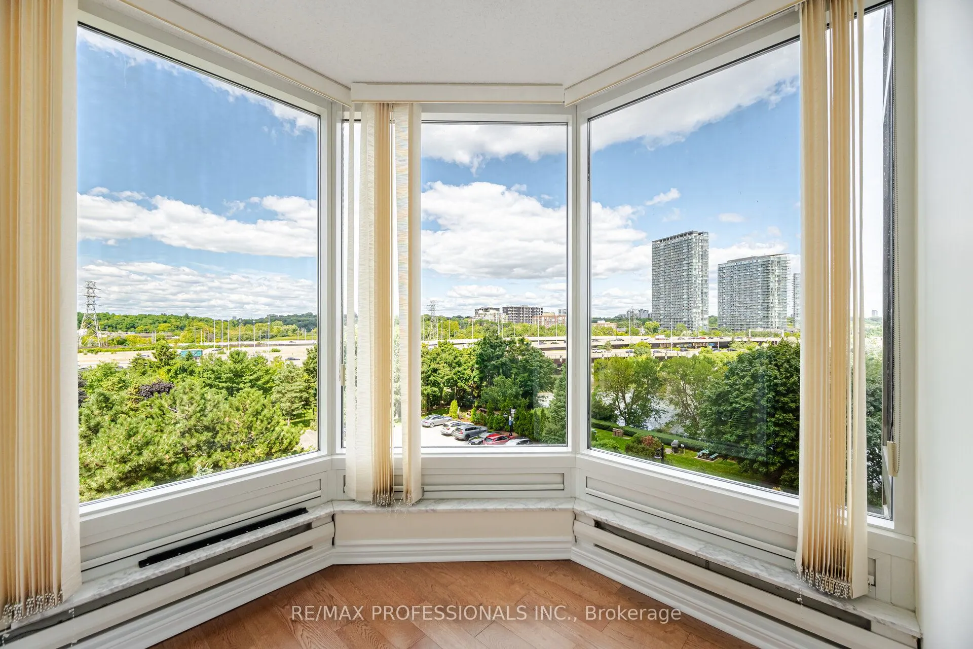 1 Palace Pier Court, #510