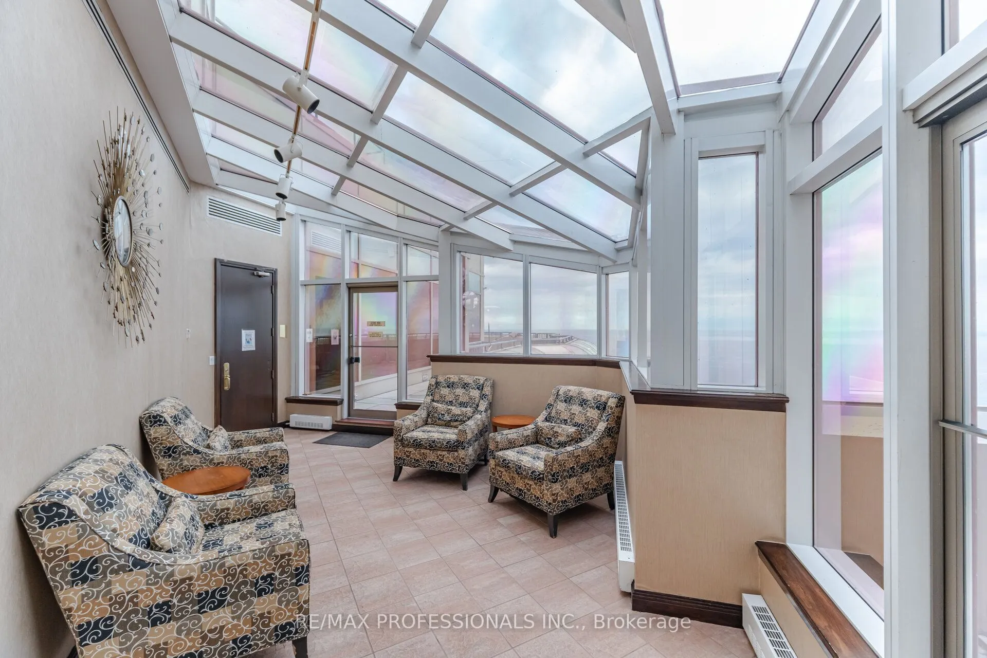 1 Palace Pier Court, #510