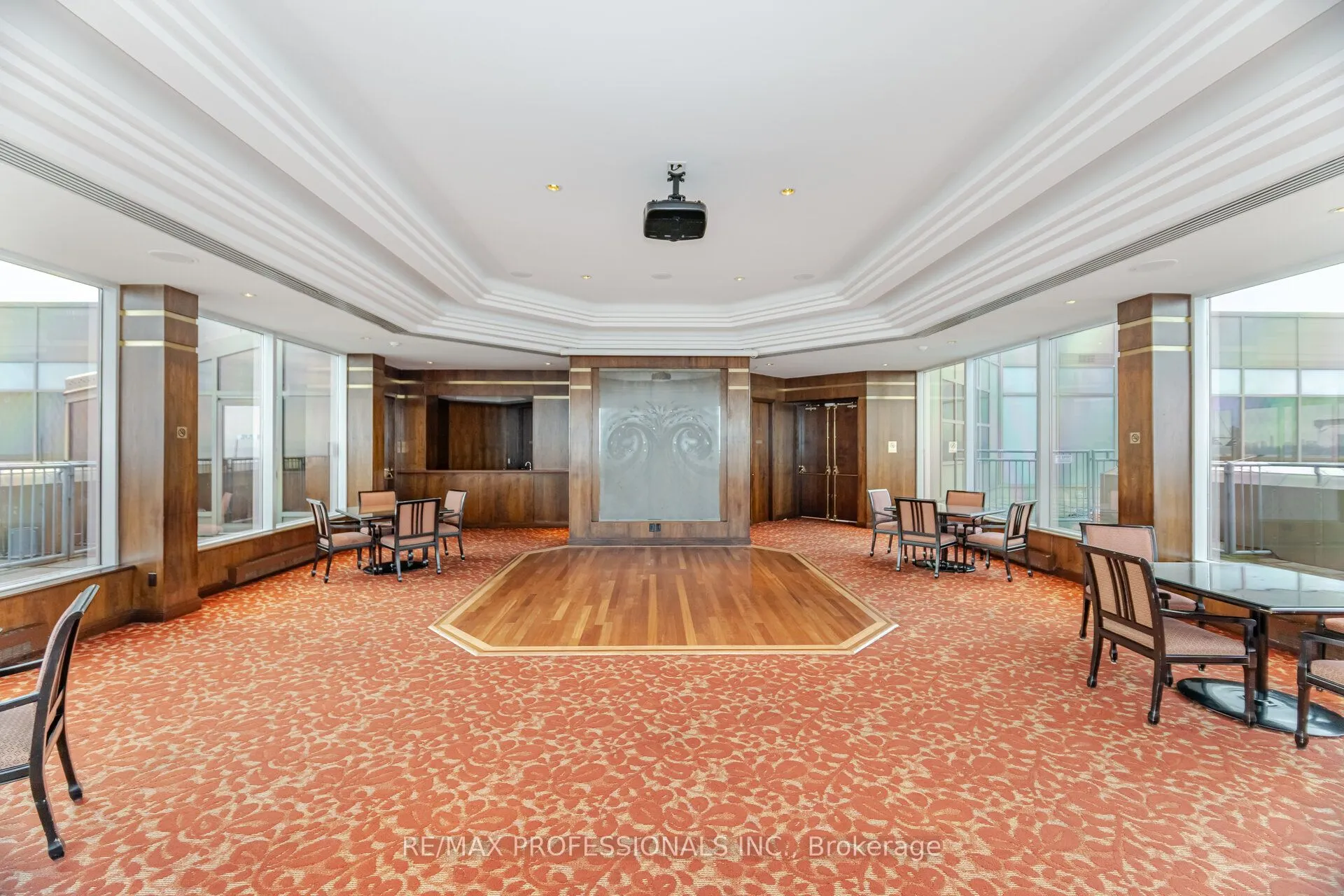 1 Palace Pier Court, #510