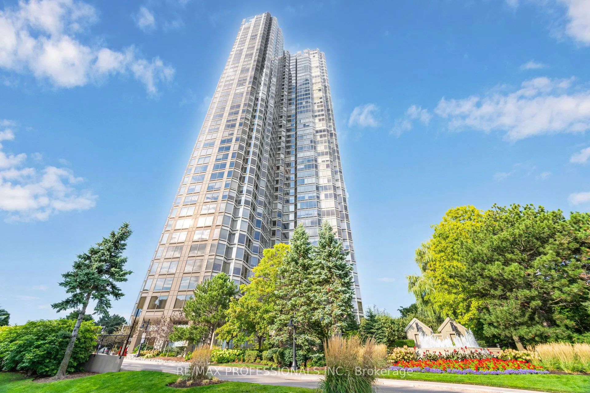 1 Palace Pier Court, #510