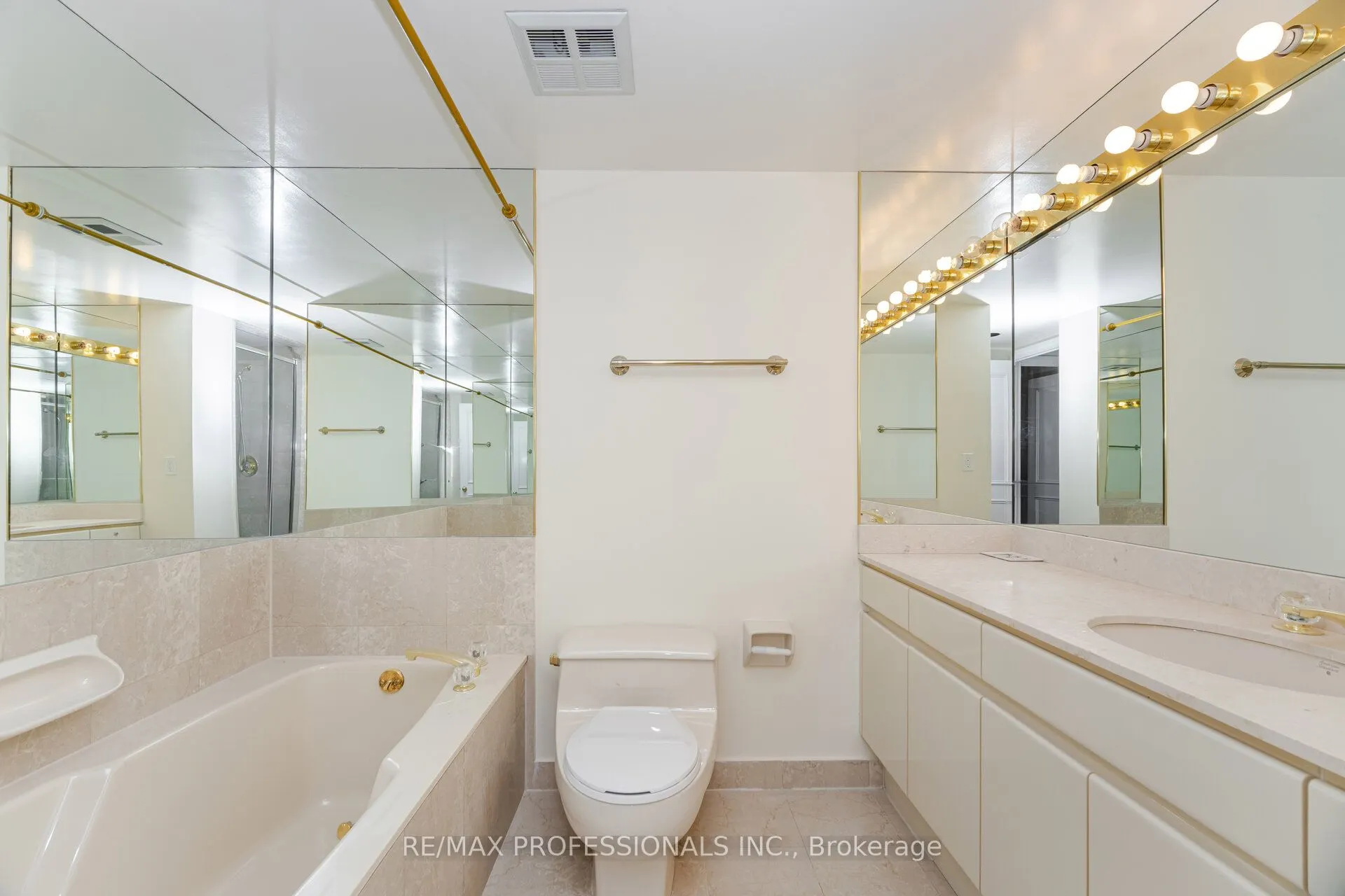 1 Palace Pier Court, #510