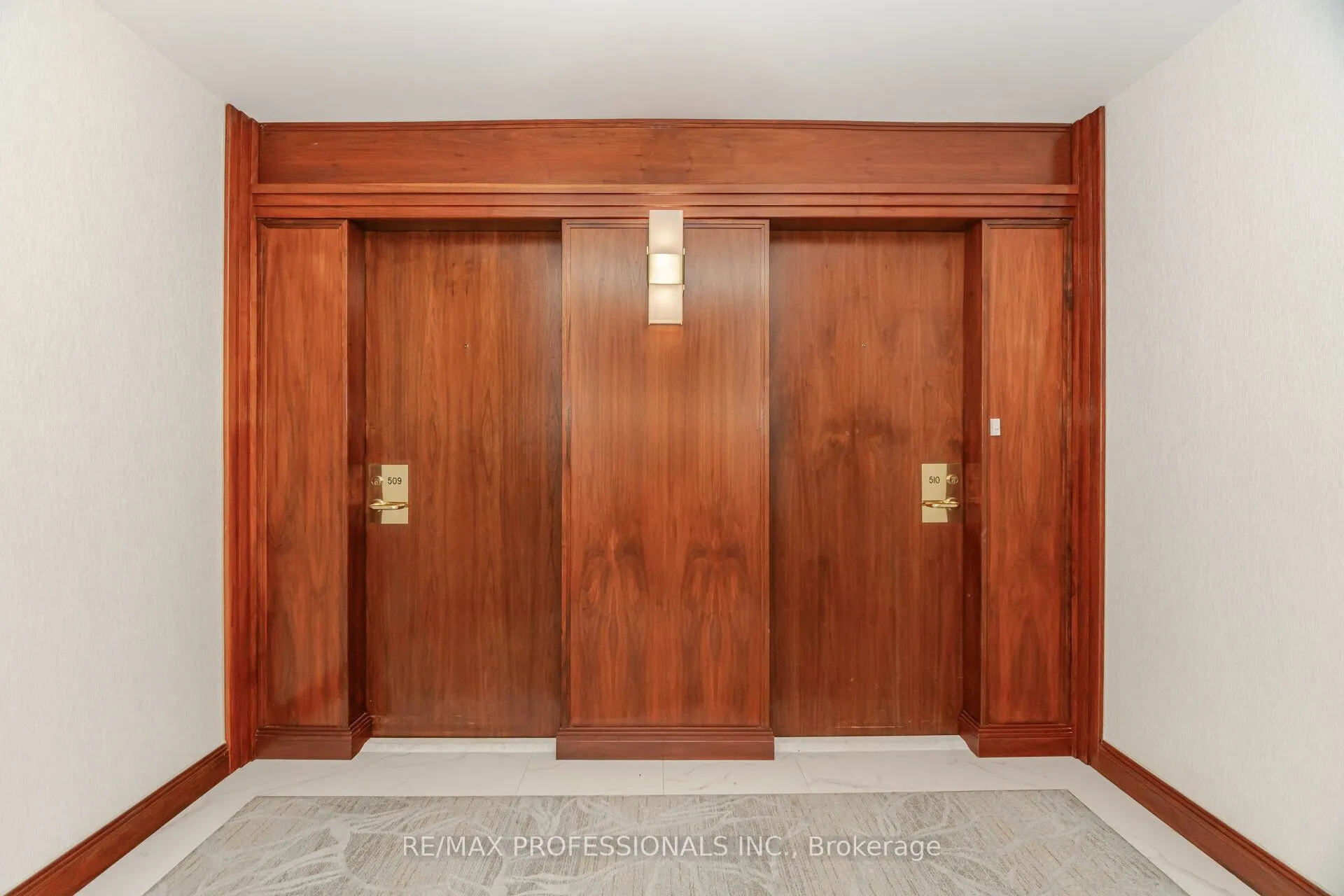 1 Palace Pier Court, #510