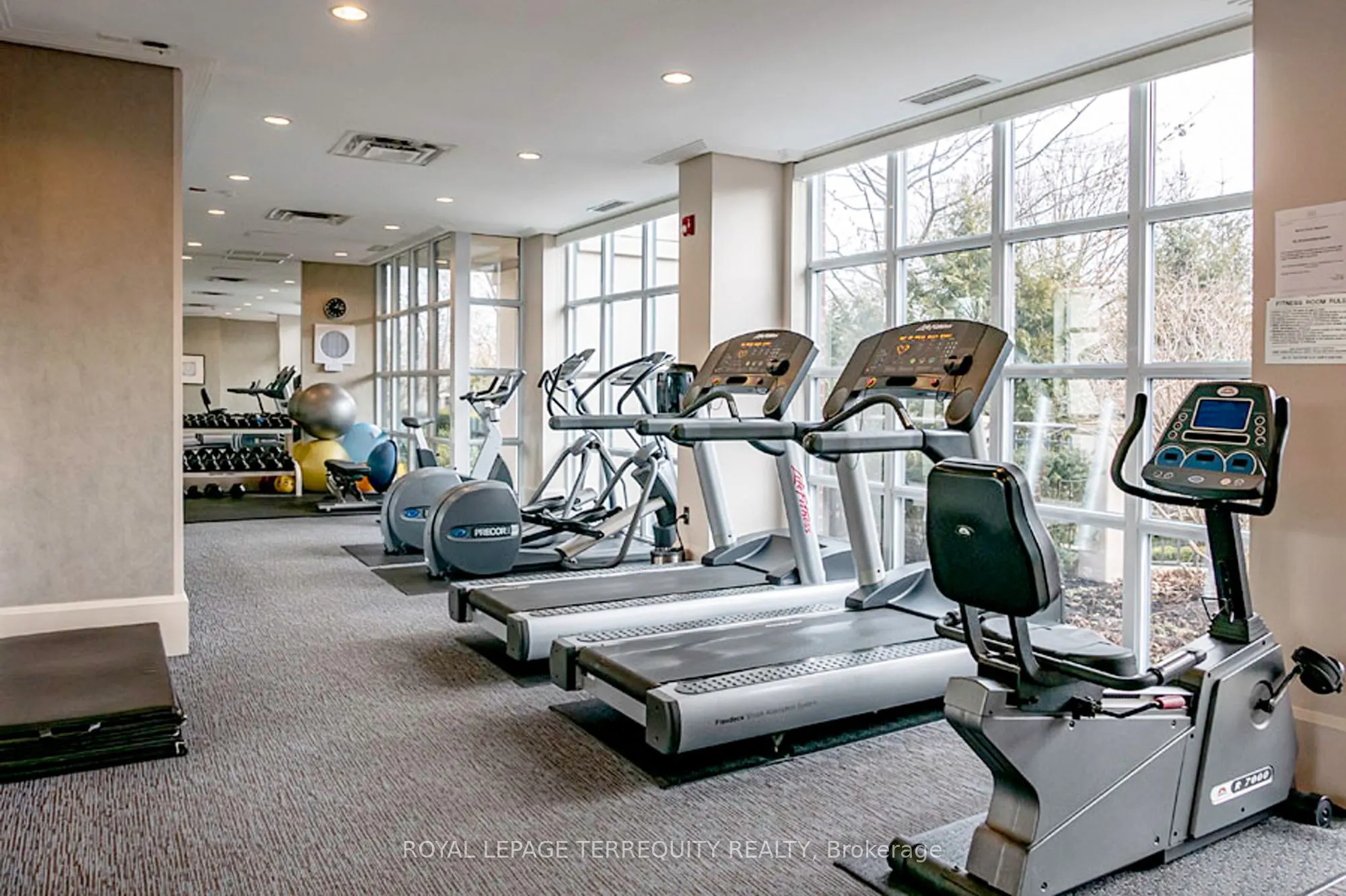 2855 Bloor Street W, #414
