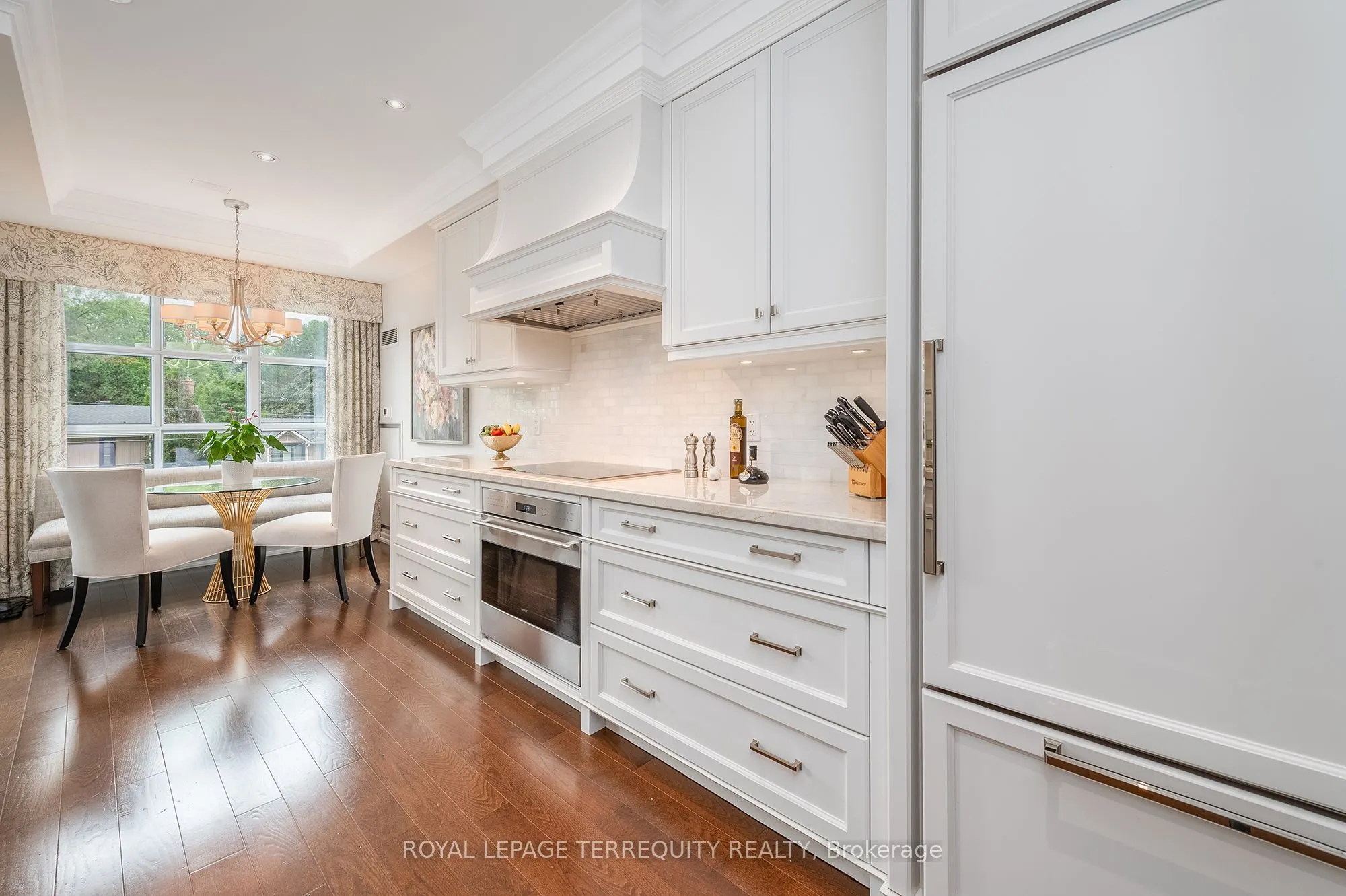 2855 Bloor Street W, #414
