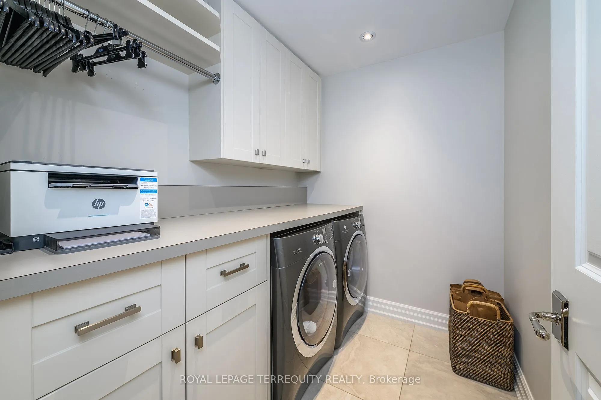 2855 Bloor Street W, #414