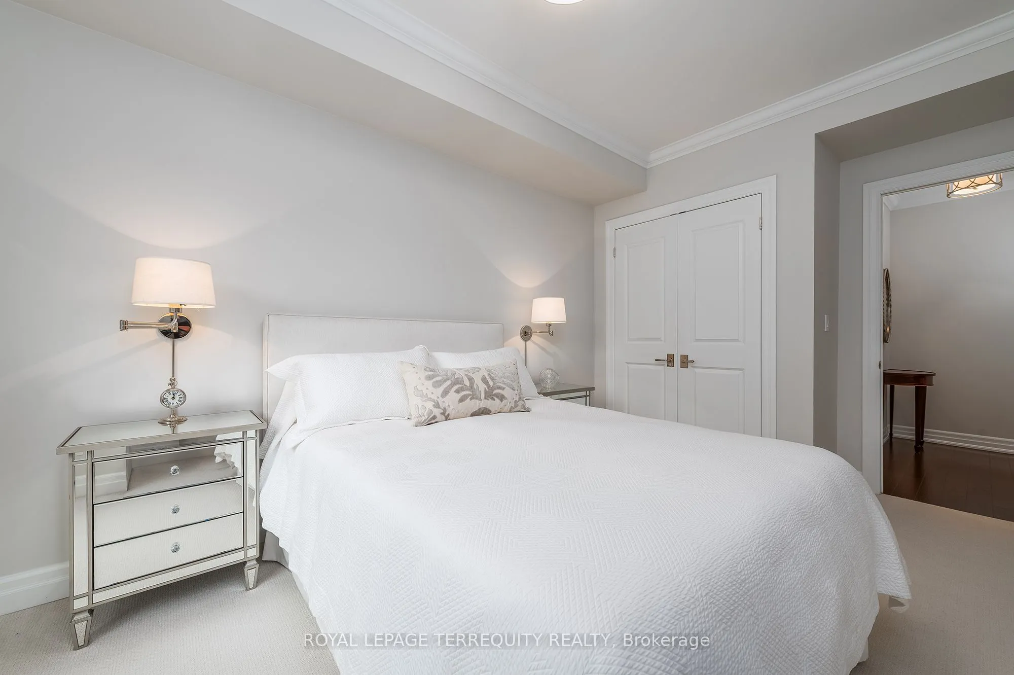 2855 Bloor Street W, #414