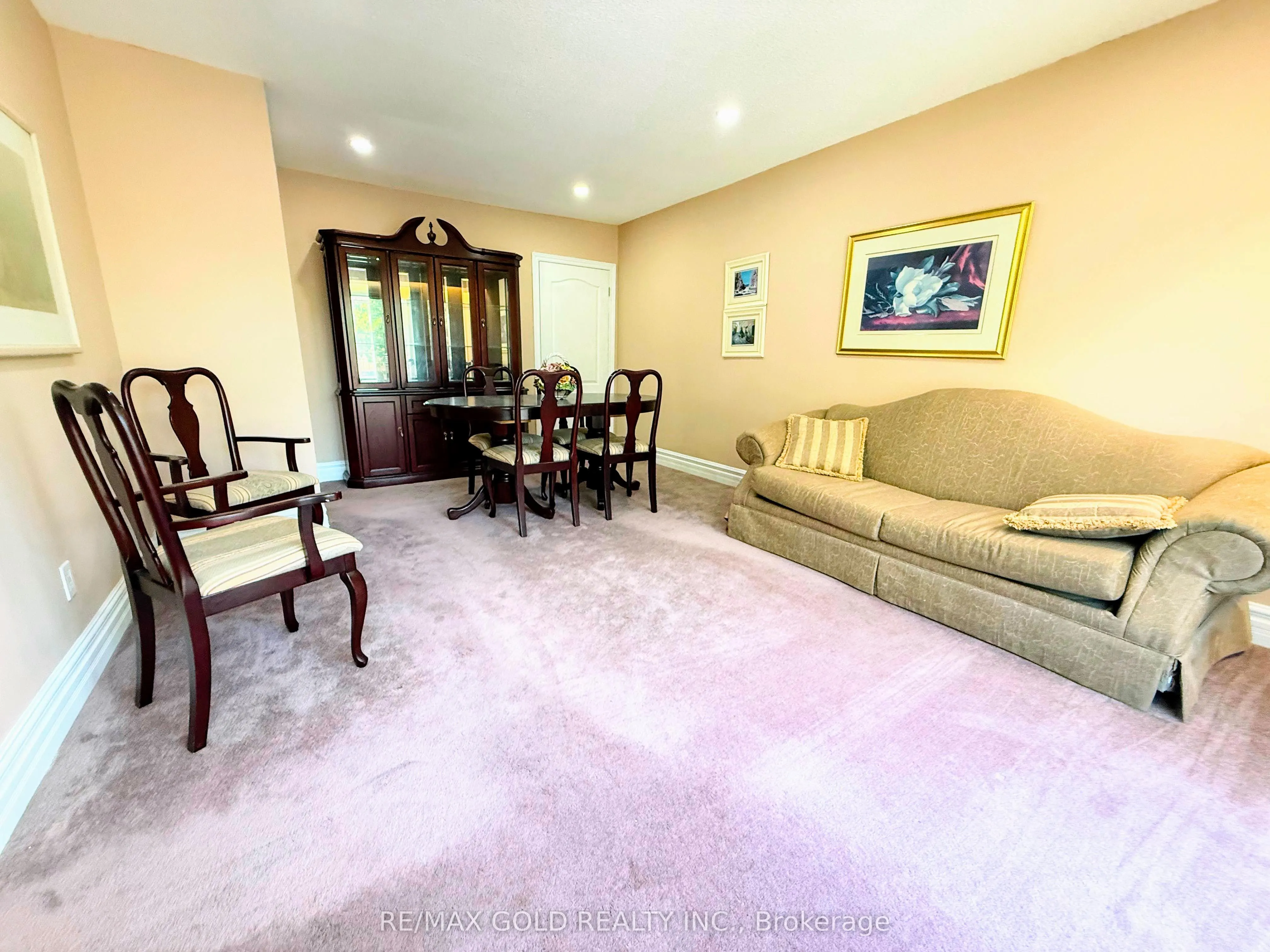 32 Jade Crescent