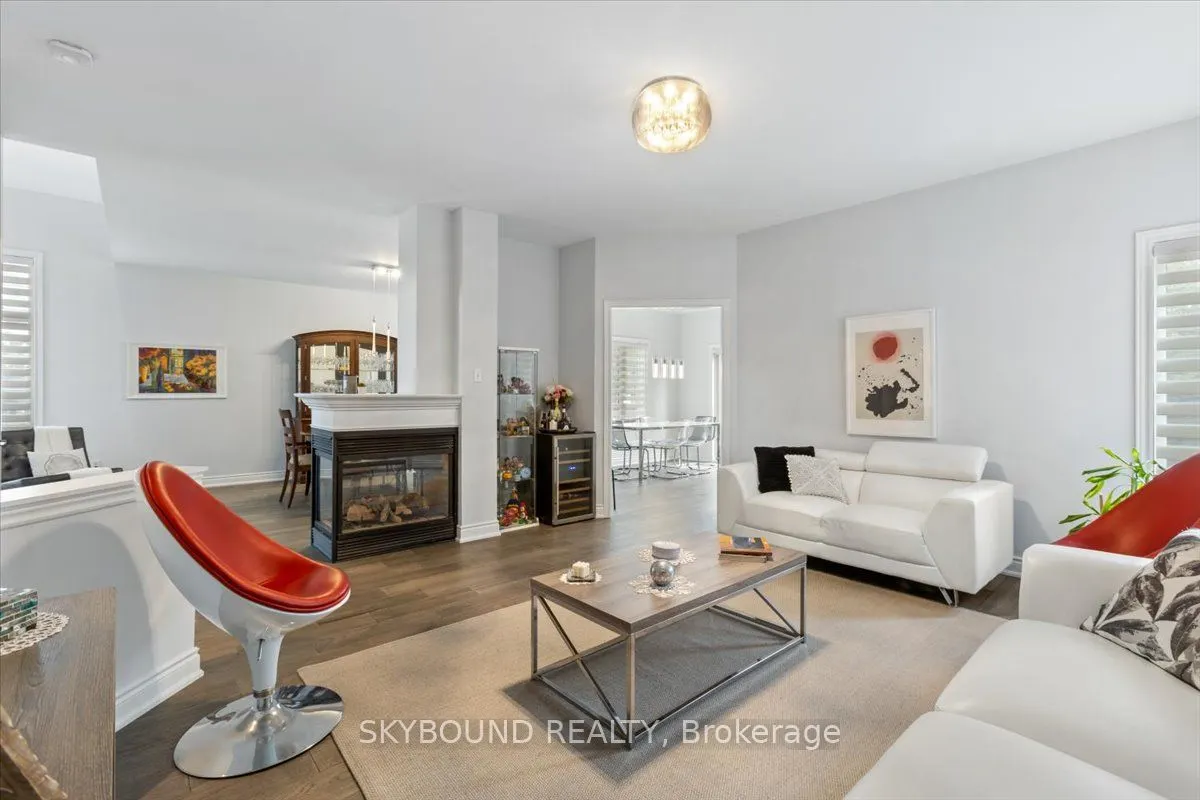 5 Chaplin Crescent
