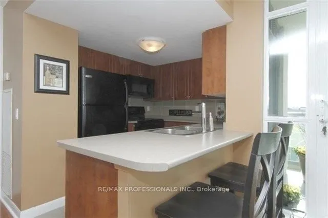 225 Sherway Gardens Road, #1002