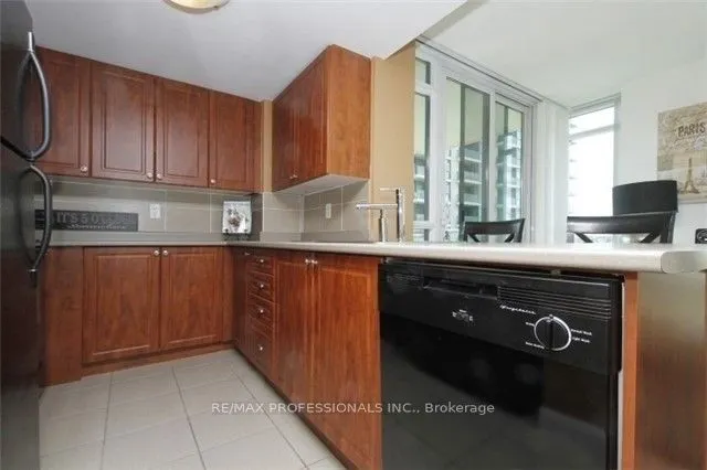 225 Sherway Gardens Road, #1002
