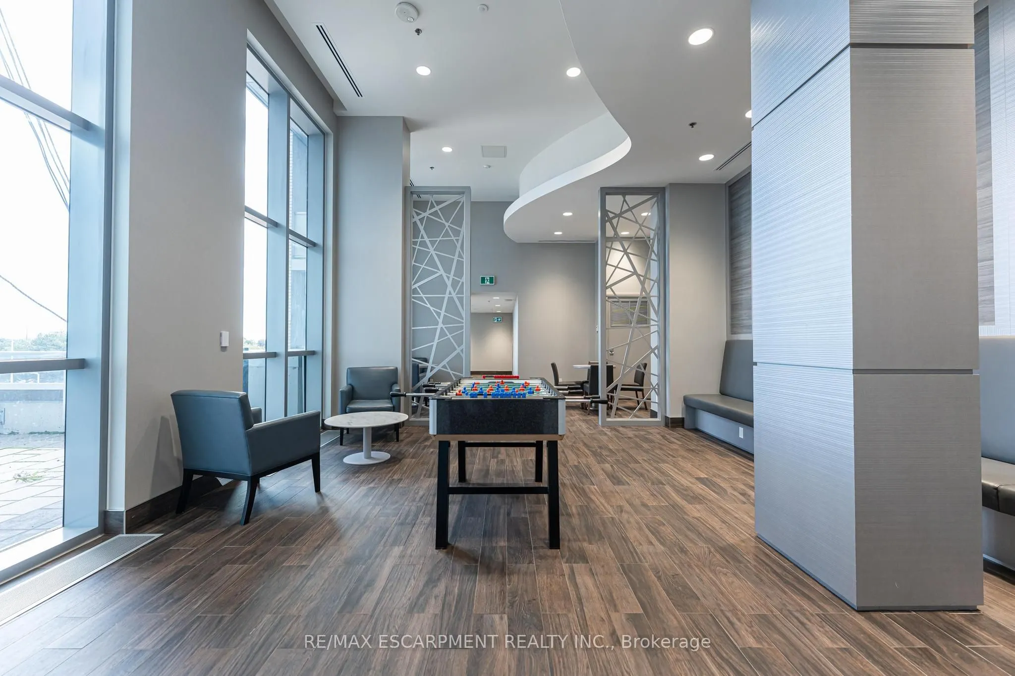 2087 Fairview Street, #504