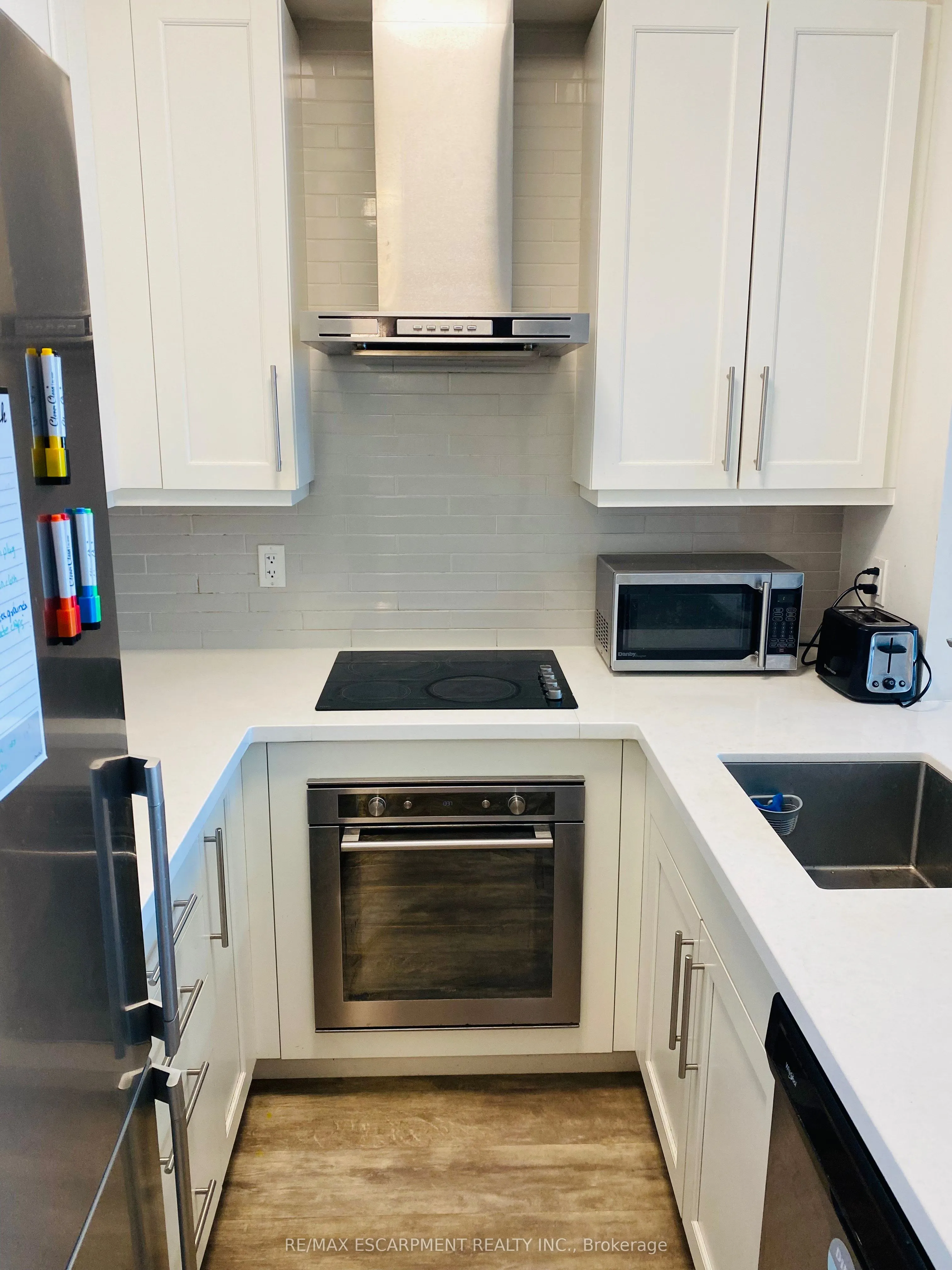2087 Fairview Street, #504