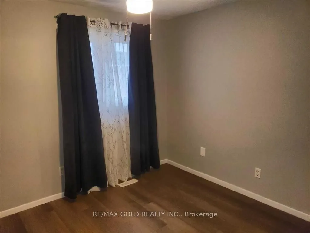 45 Rushmore Crescent