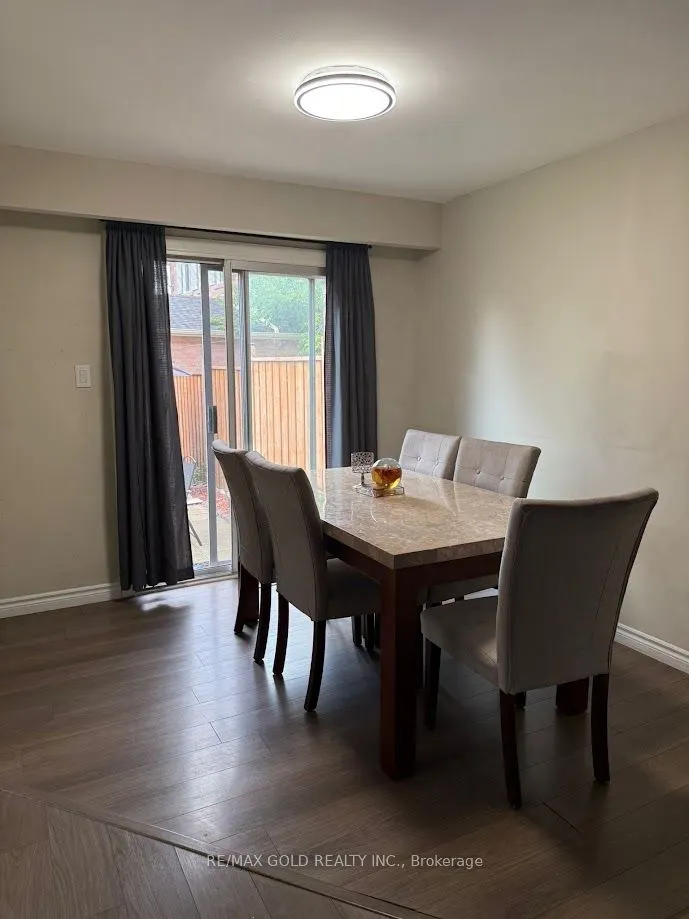 45 Rushmore Crescent