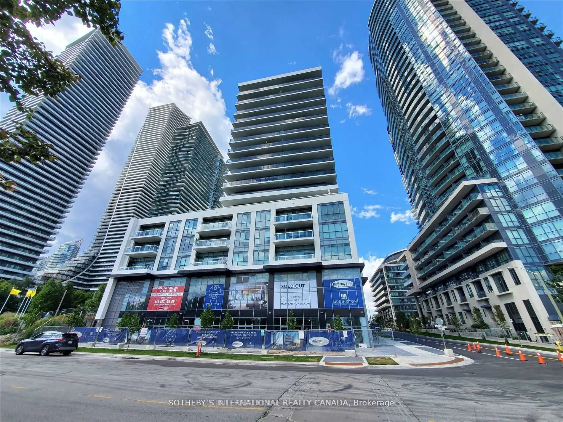 65 Annie Craig Drive, #911