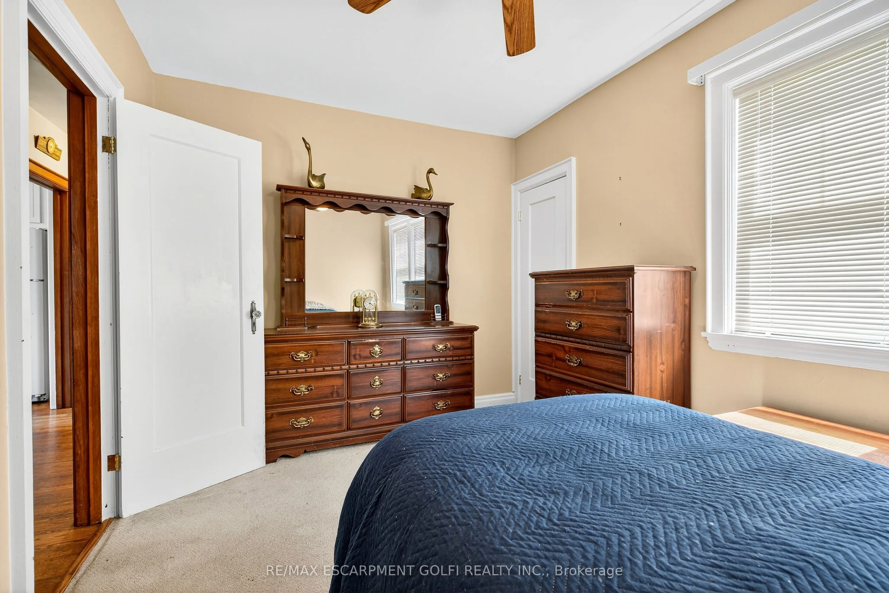 1025 KING Road