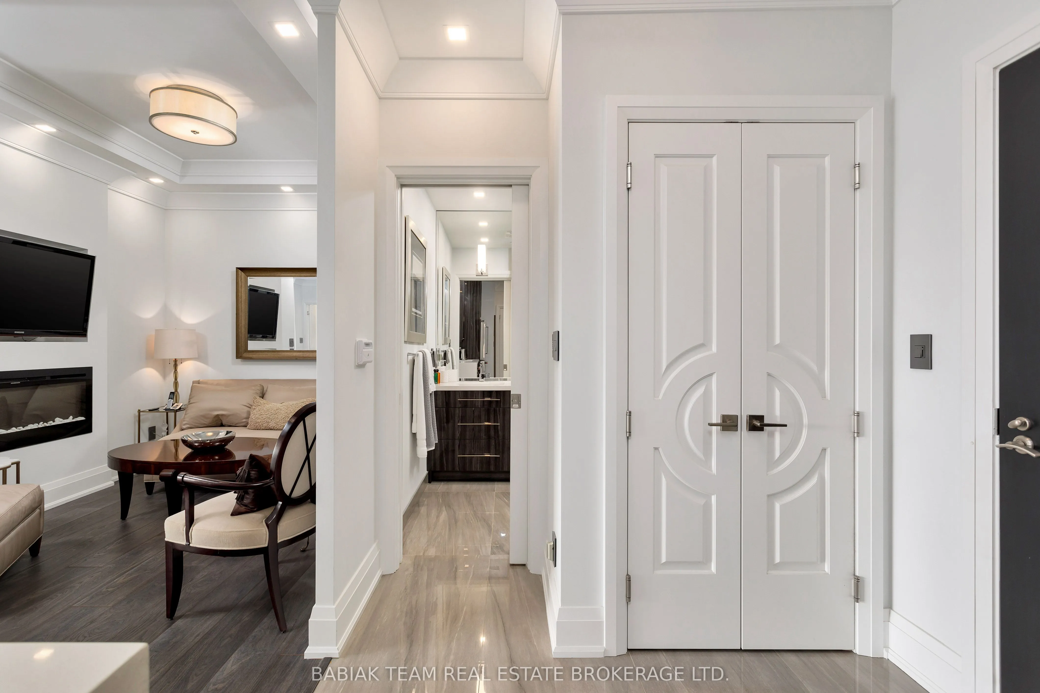 2855 Bloor Street W, #708