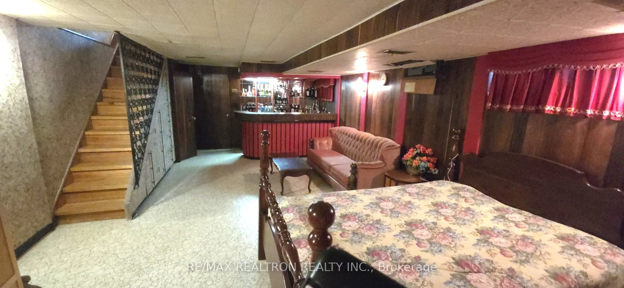 582 Runnymede Road