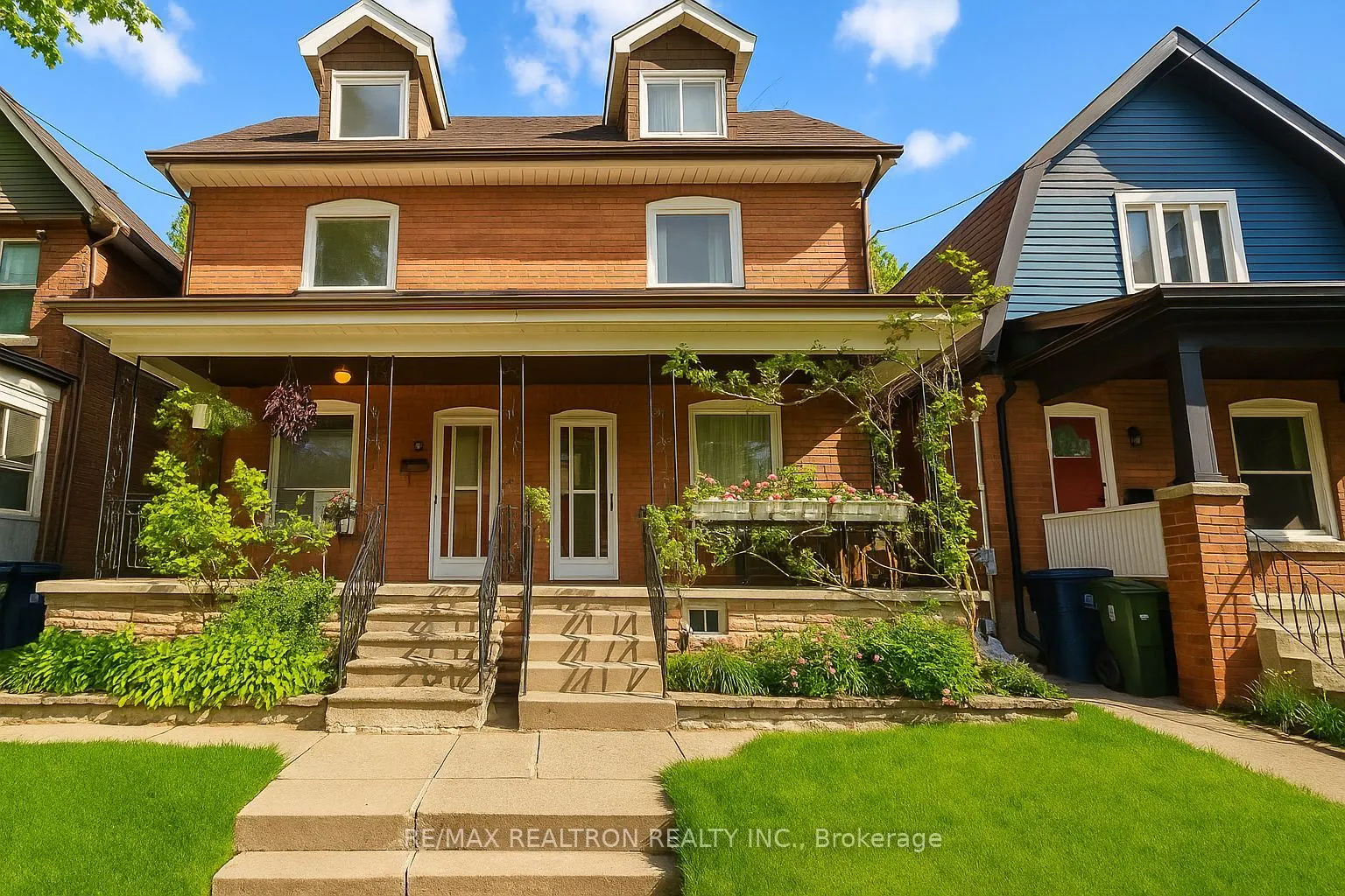 582 Runnymede Road