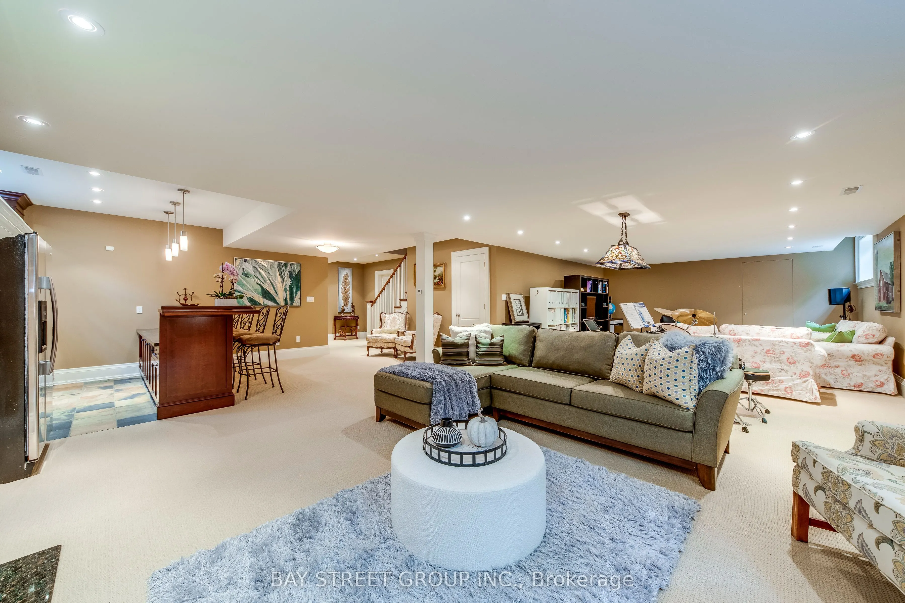 1049 Cedar Grove Boulevard