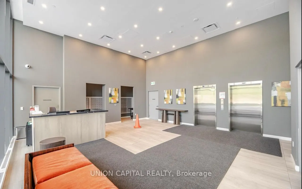 859 The Queensway, #425