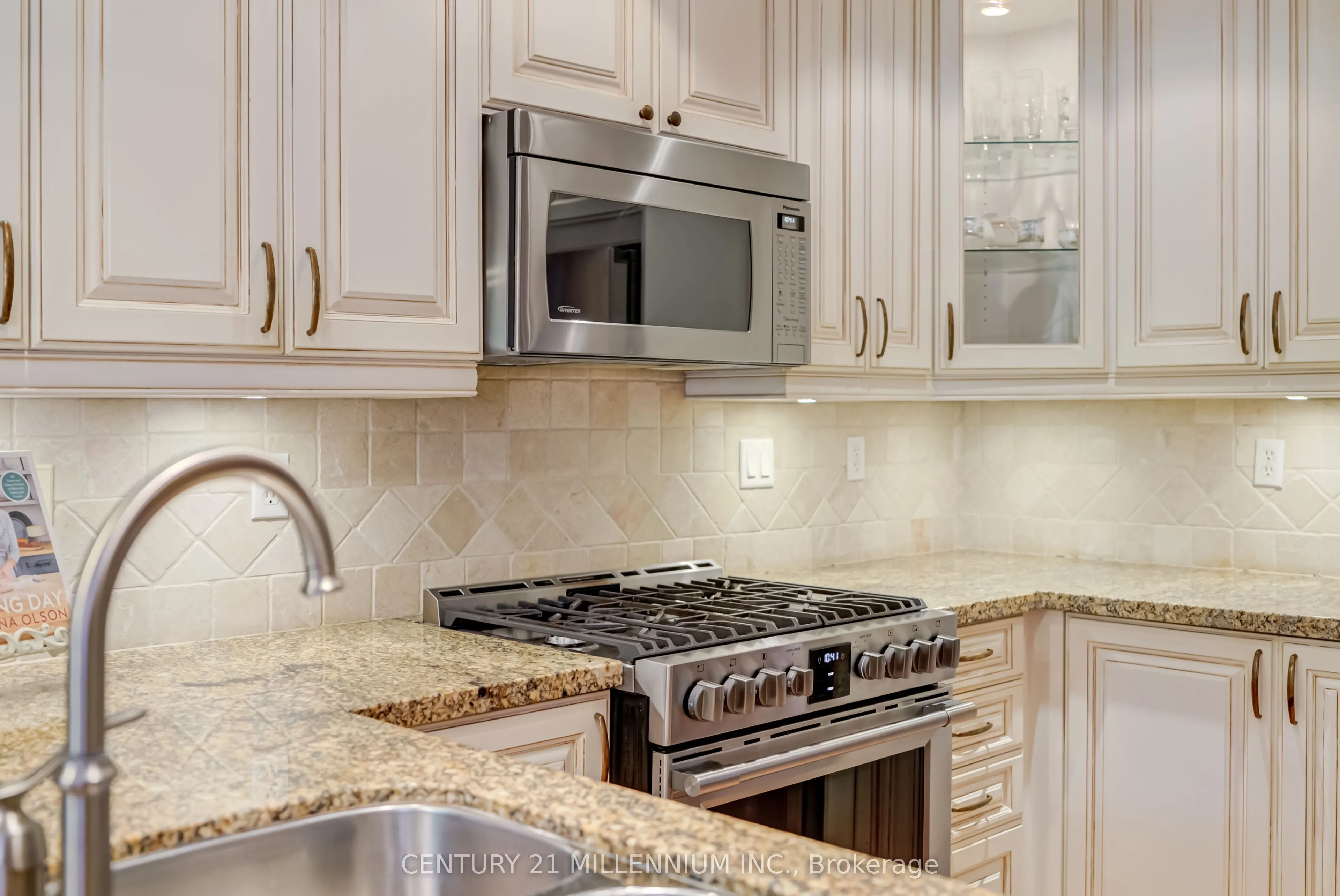 3854 Foxborough Trail