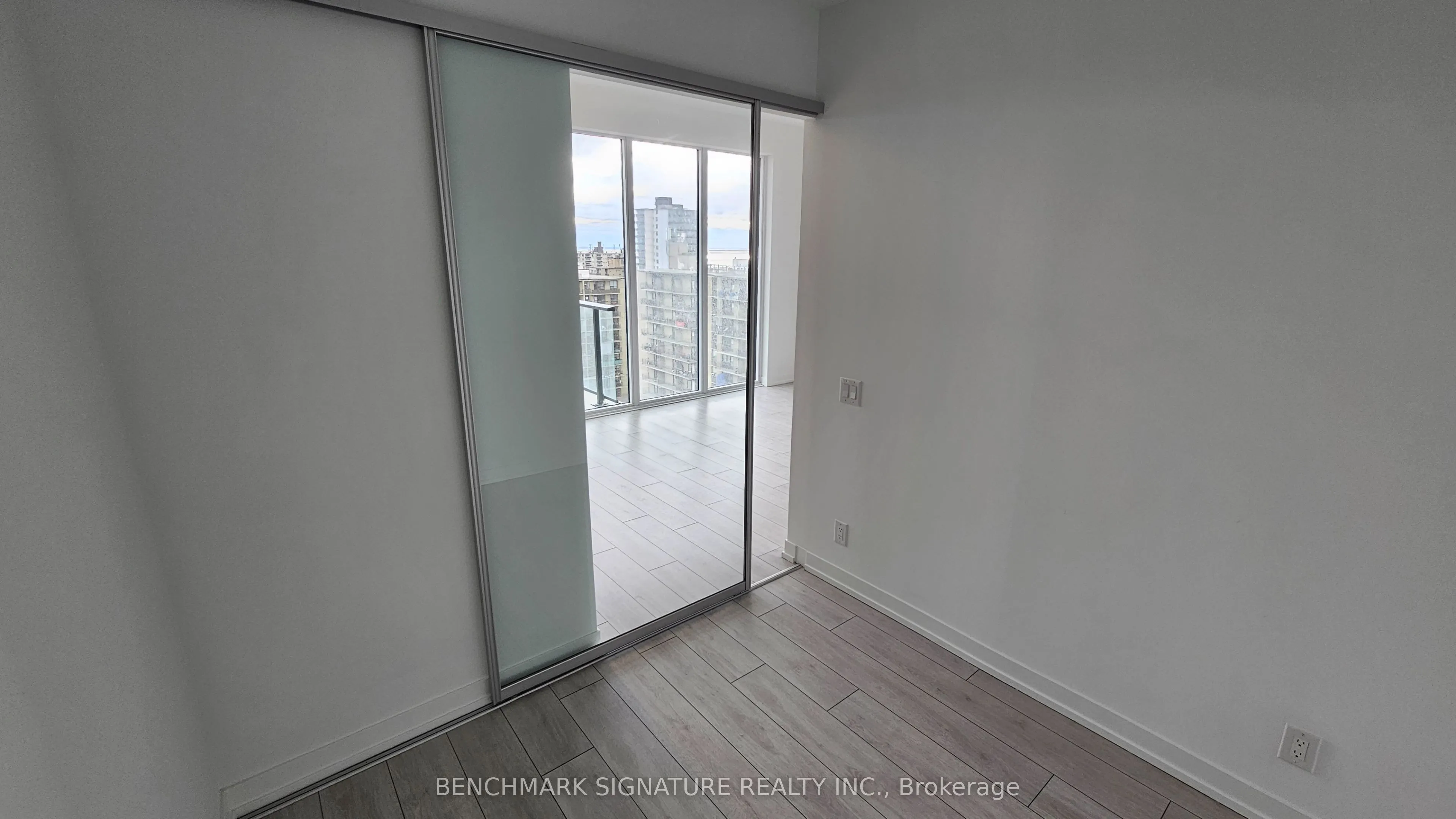 270 Dufferin Street, #1007