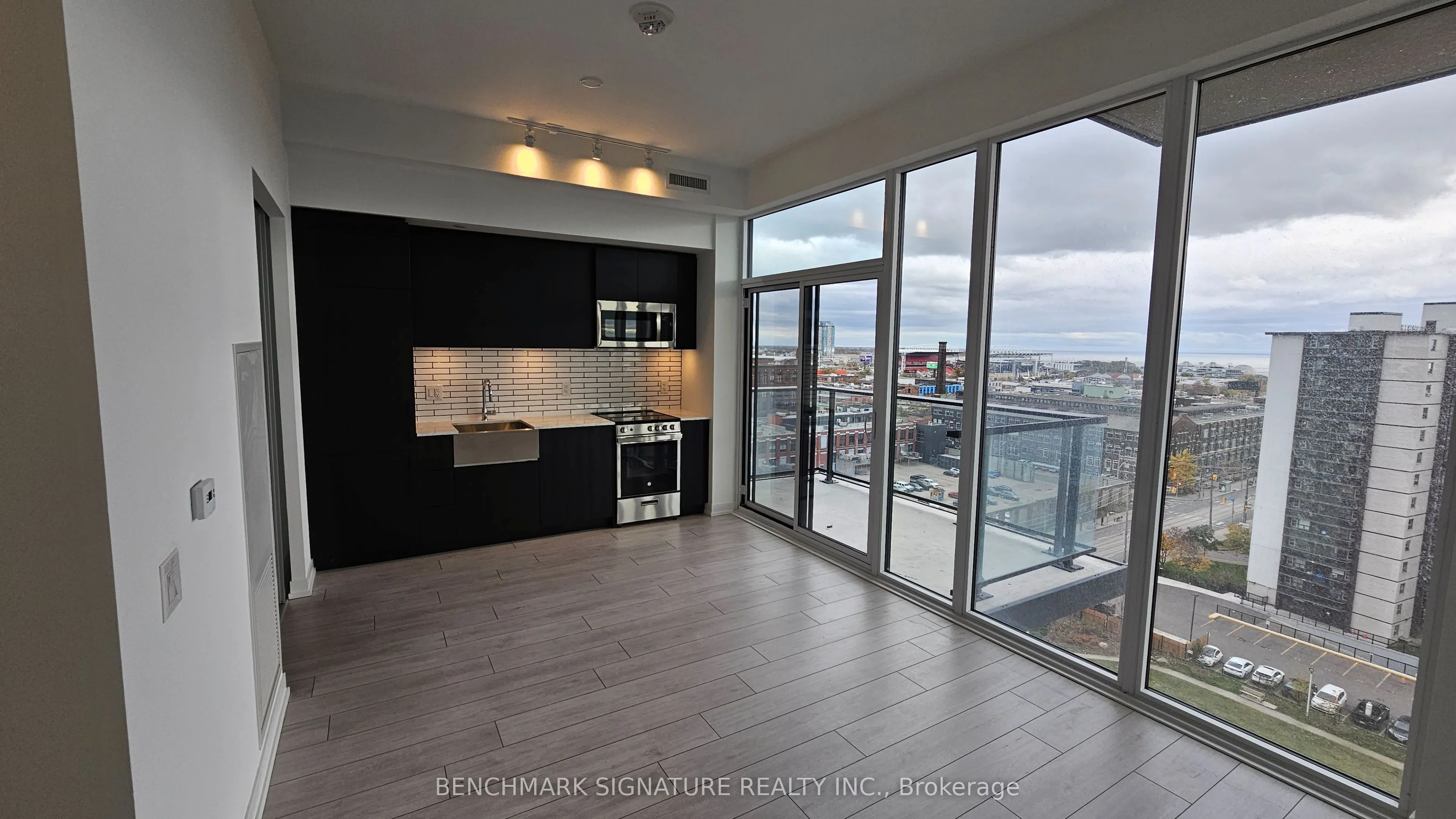 270 Dufferin Street, #1007