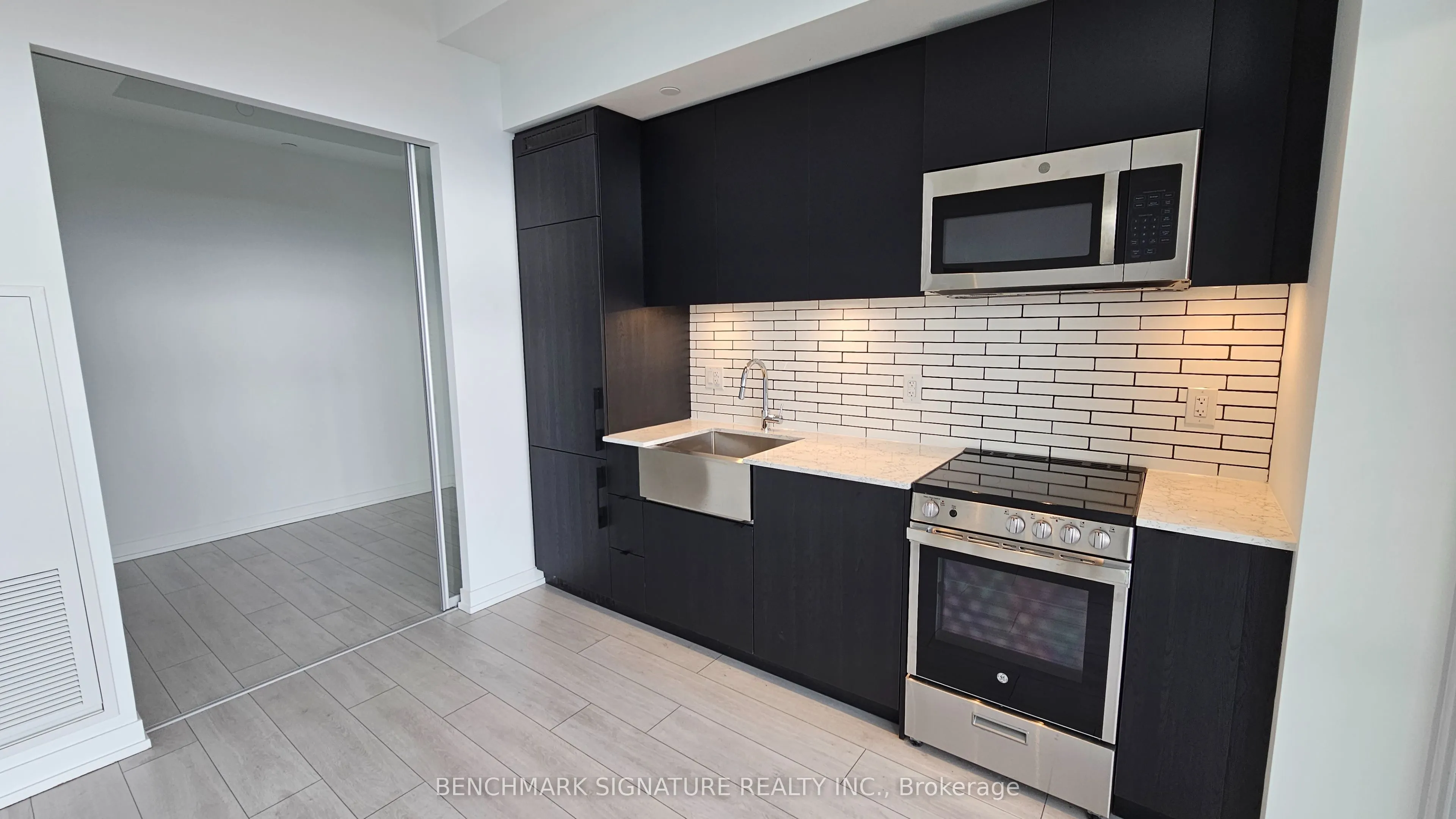 270 Dufferin Street, #1007