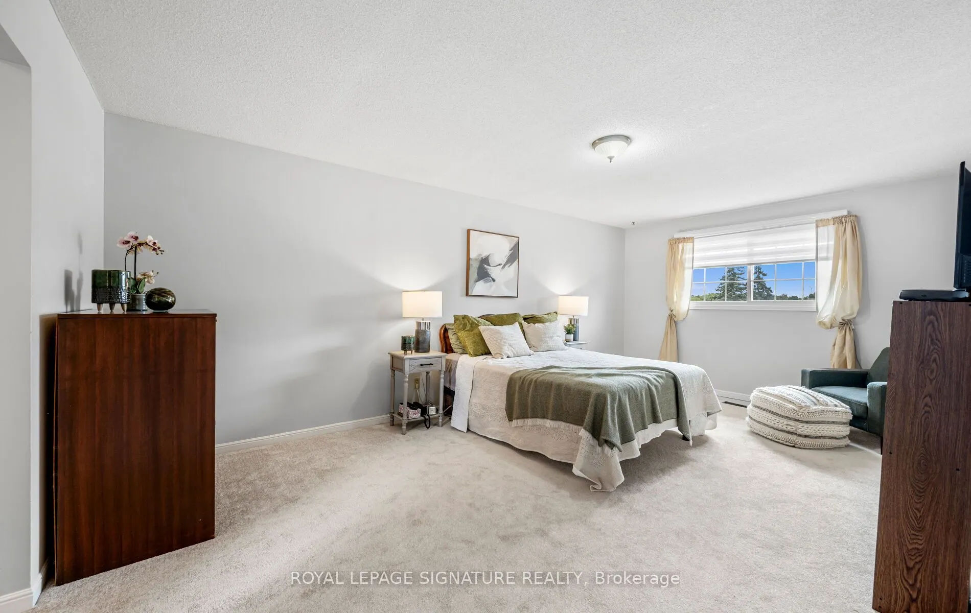 4205 Sawmill Valley Drive