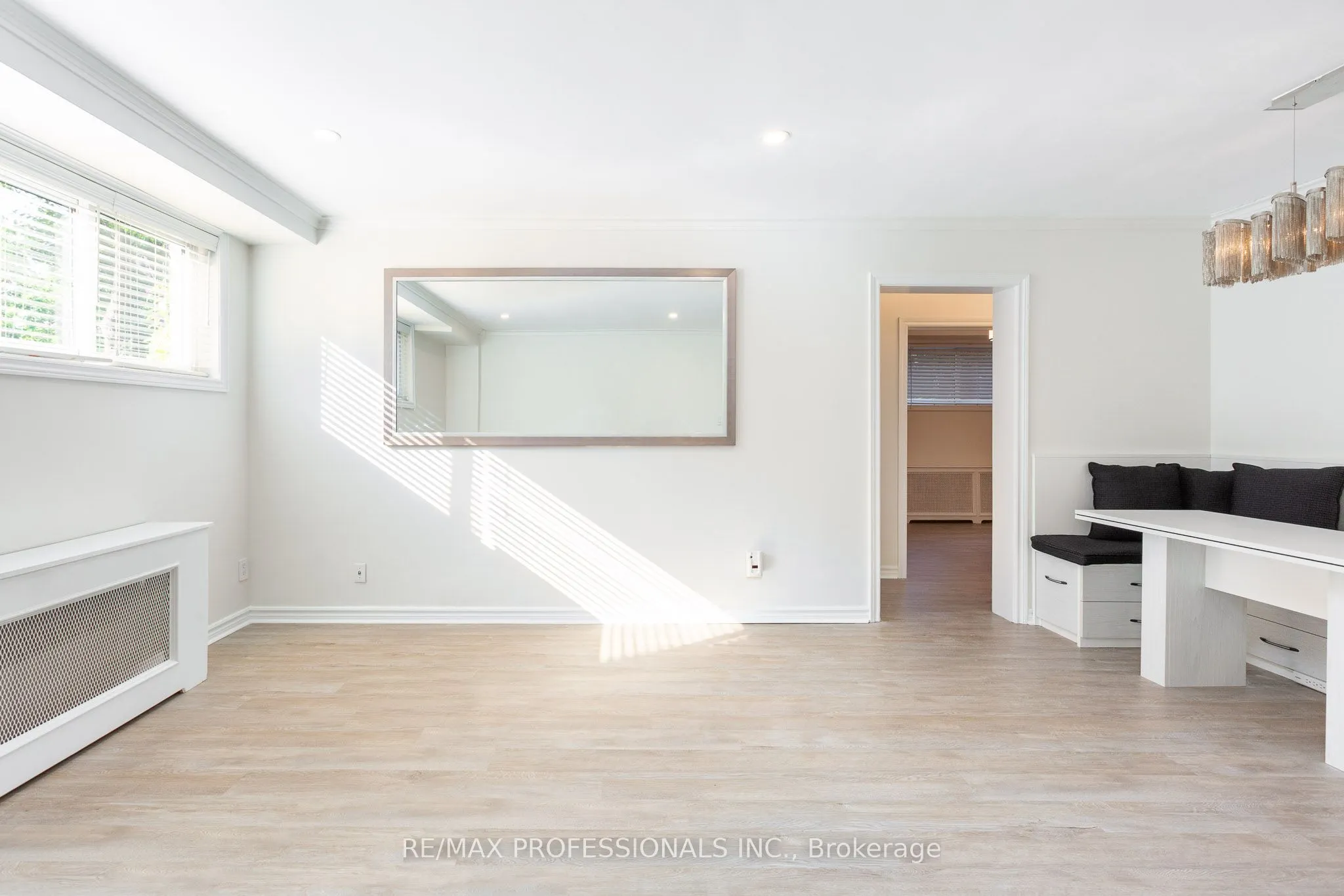 3 Chestnut Hills Crescent, #101