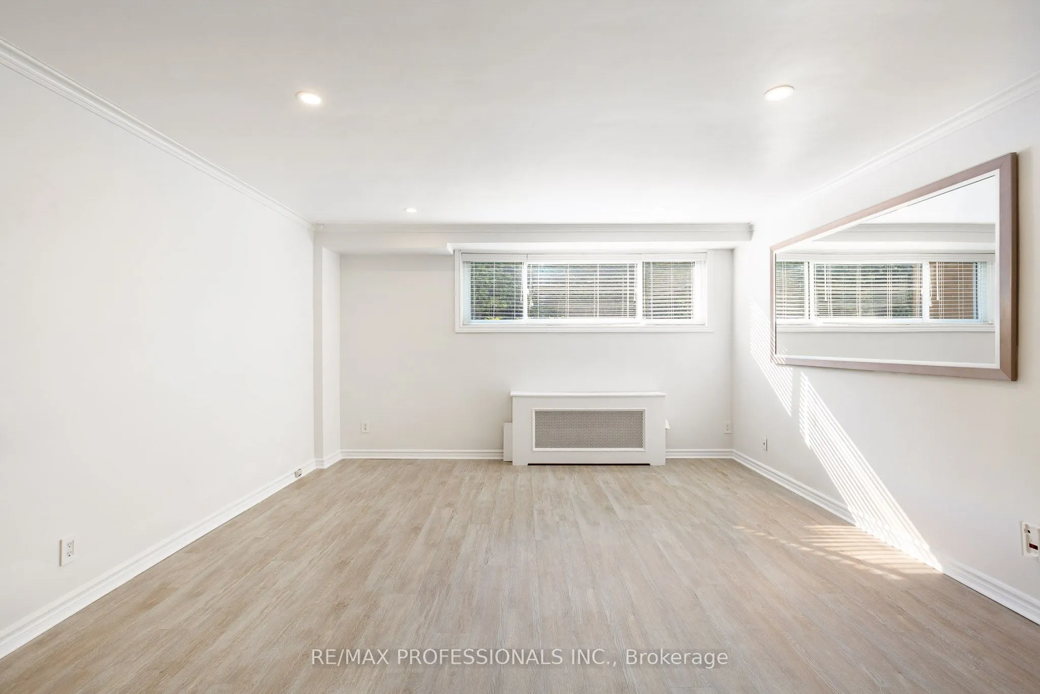 3 Chestnut Hills Crescent, #101