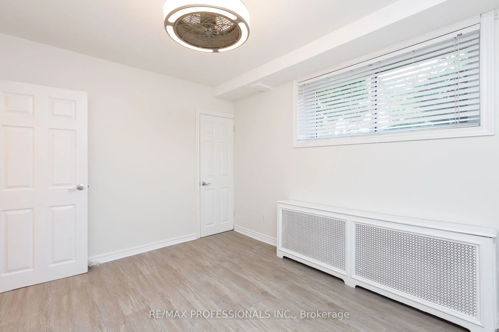 3 Chestnut Hills Crescent, #101