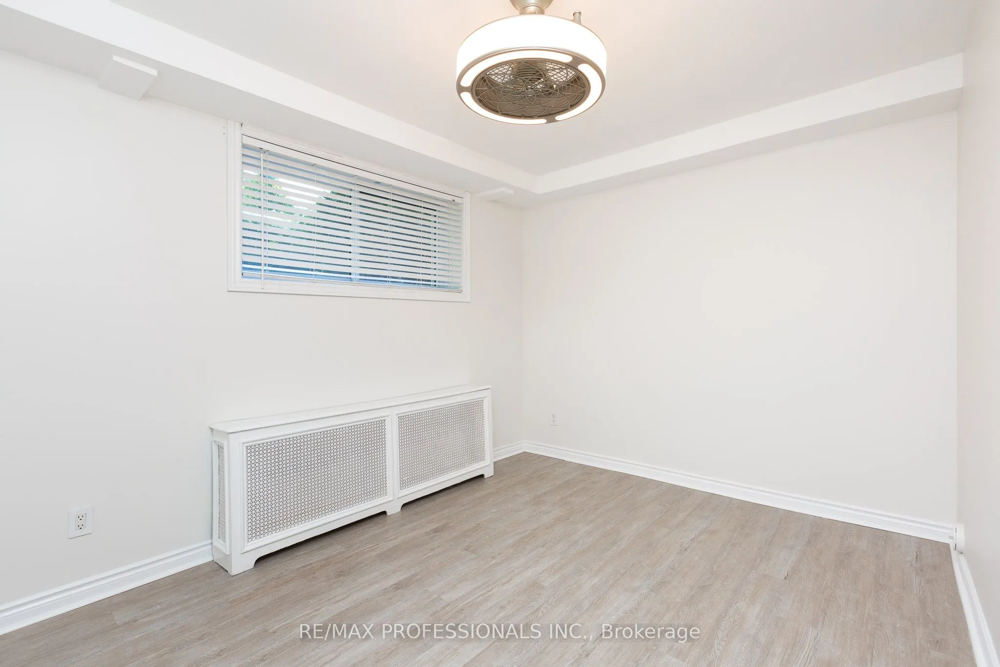 3 Chestnut Hills Crescent, #101