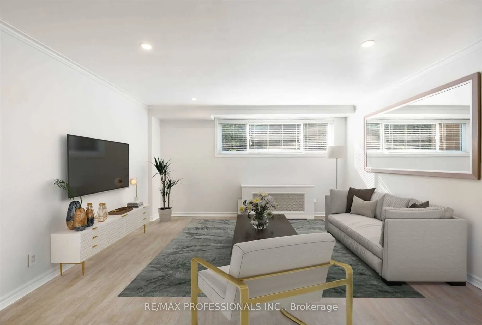 3 Chestnut Hills Crescent, #101