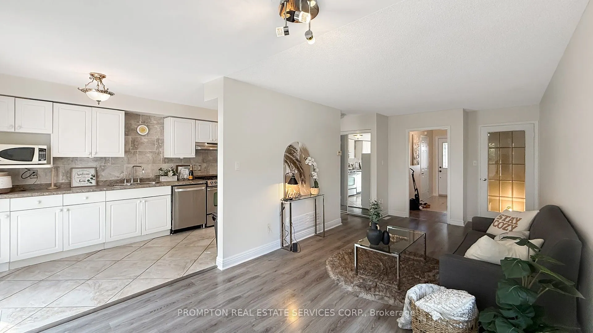 6950 Tenth Line W, #82