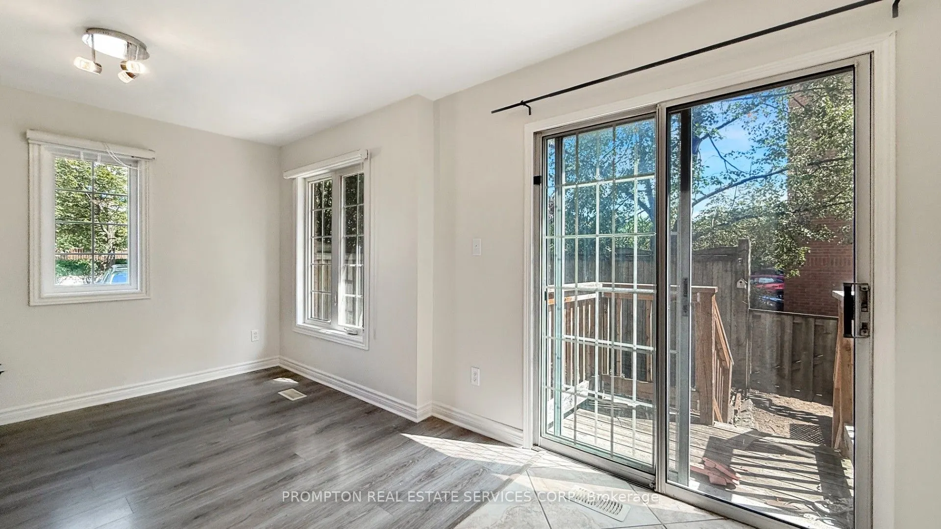 6950 Tenth Line W, #82