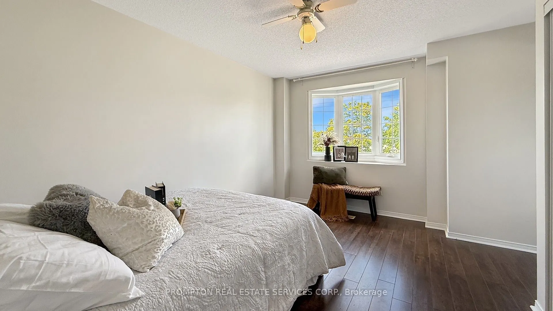 6950 Tenth Line W, #82