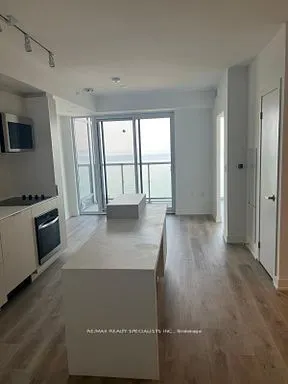 370 Martha Street, #1206