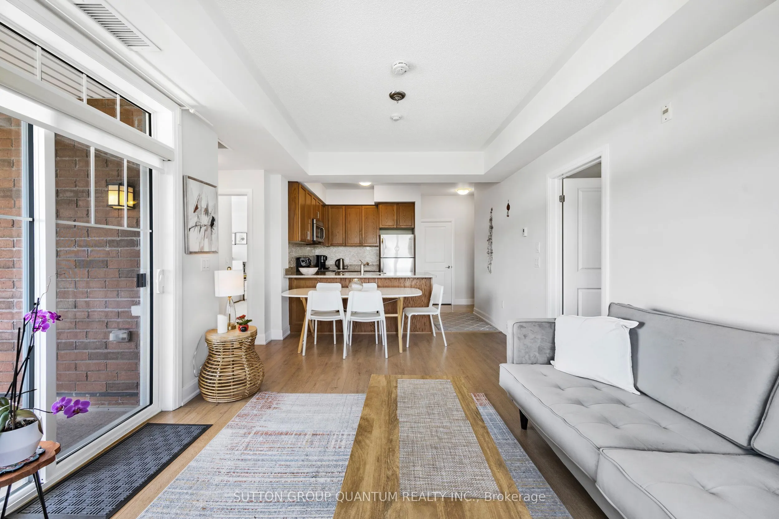 275 Roxton Road, #201