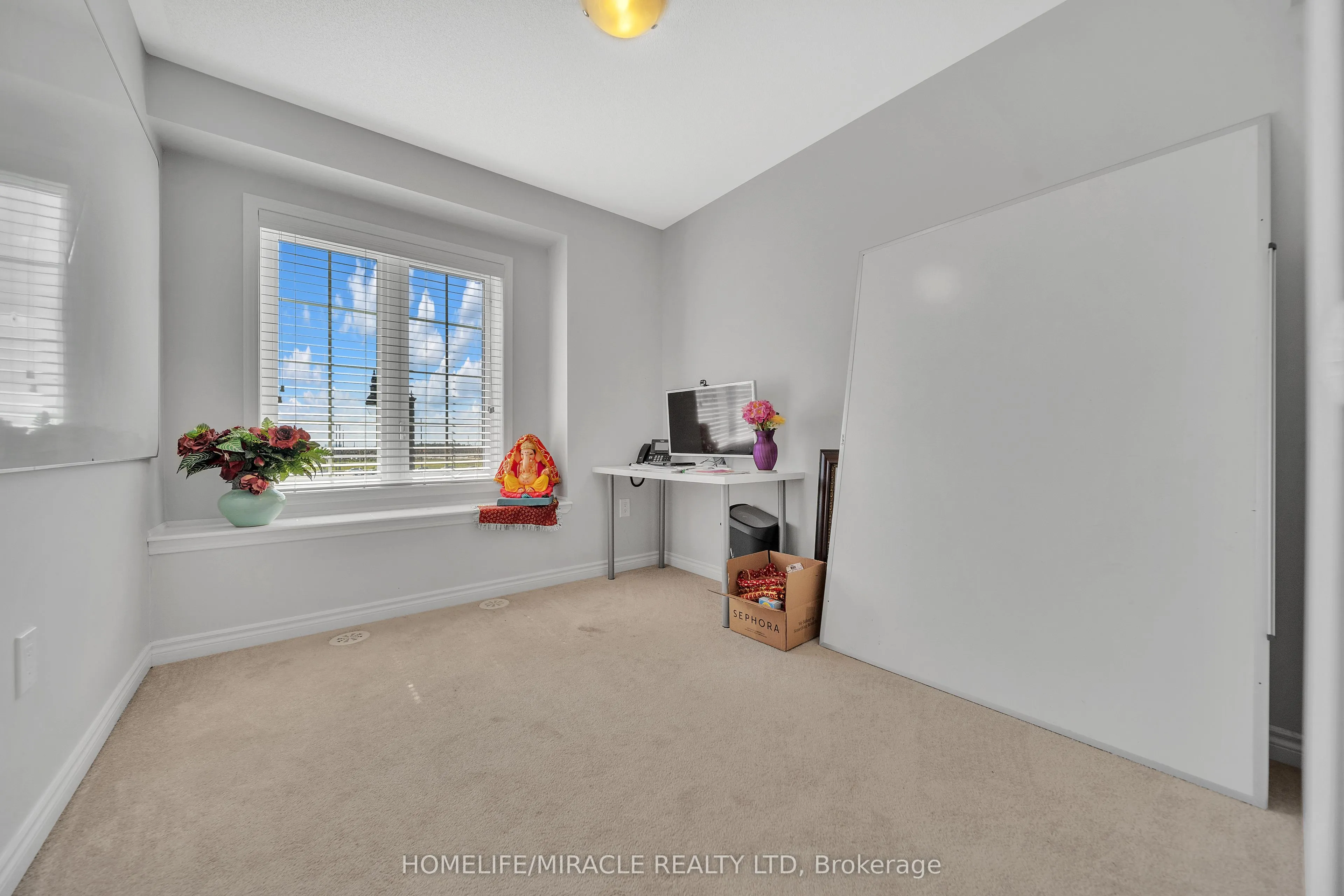 43 Baycliffe Crescent